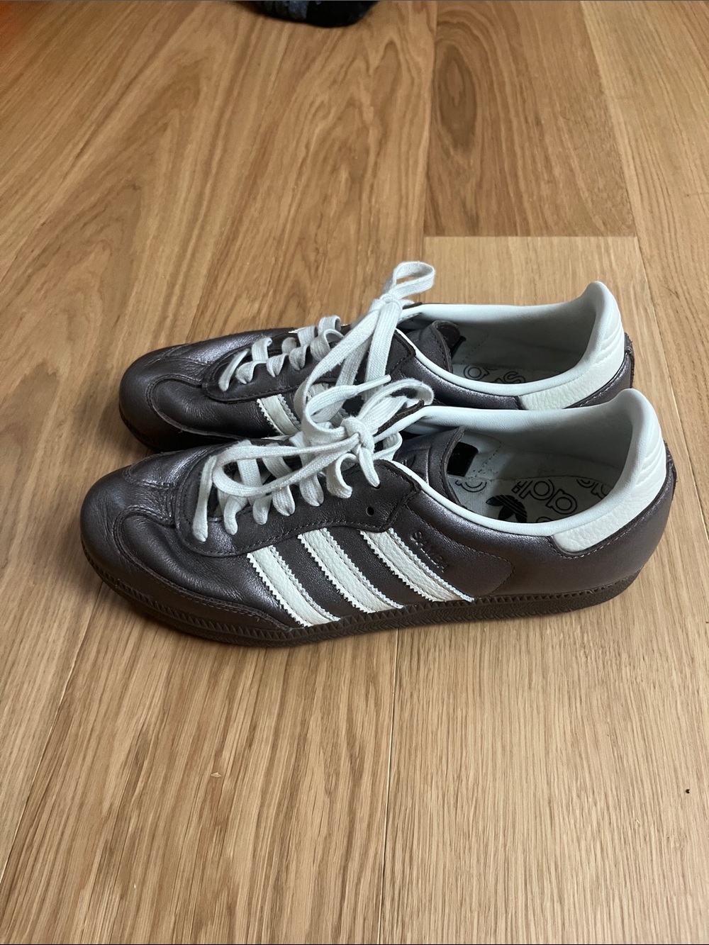 adidas Women’s Samba OG Metallic Purple Gum size 9